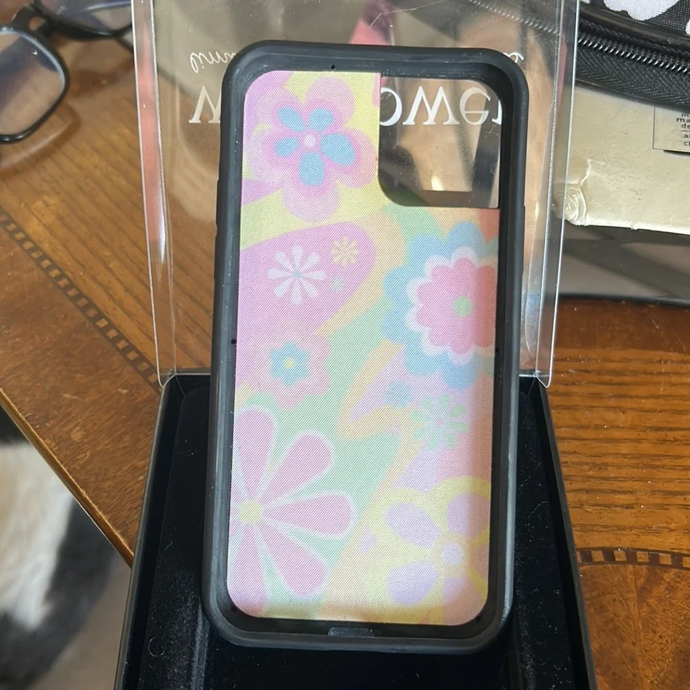 Wild Flower IPhone 11Pro Case Limited‎ Edition